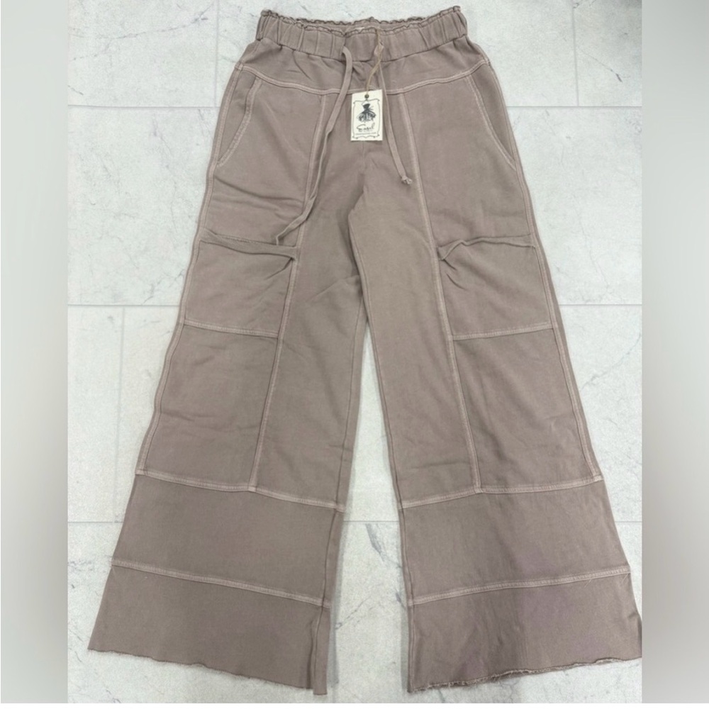 Easel Women's Wide Leg Tan Pants - Picture 4 of 15